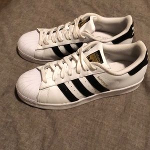 Adidas superstar 8.5